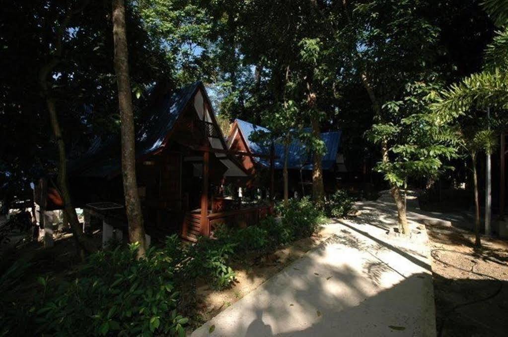 Shari La Island Resort Kampong Pasir Hantu Extérieur photo