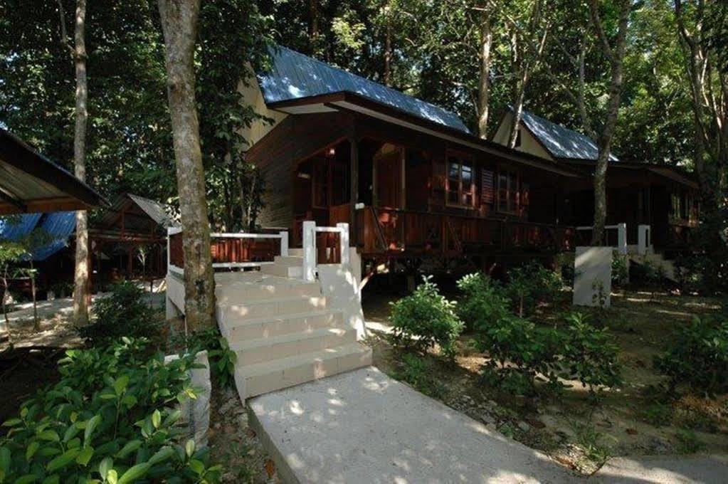 Shari La Island Resort Kampong Pasir Hantu Extérieur photo