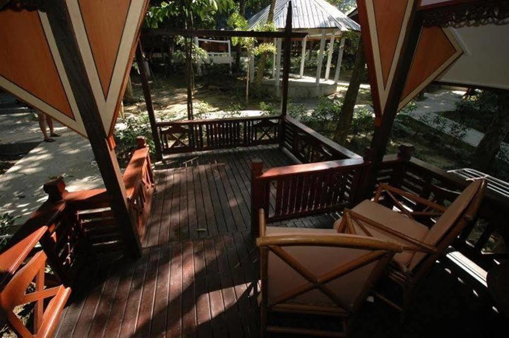 Shari La Island Resort Kampong Pasir Hantu Extérieur photo